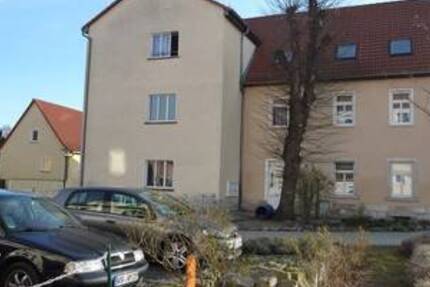 --- Wohnen in ruhiger Wohnlage im Ortsteil Zorbau ---