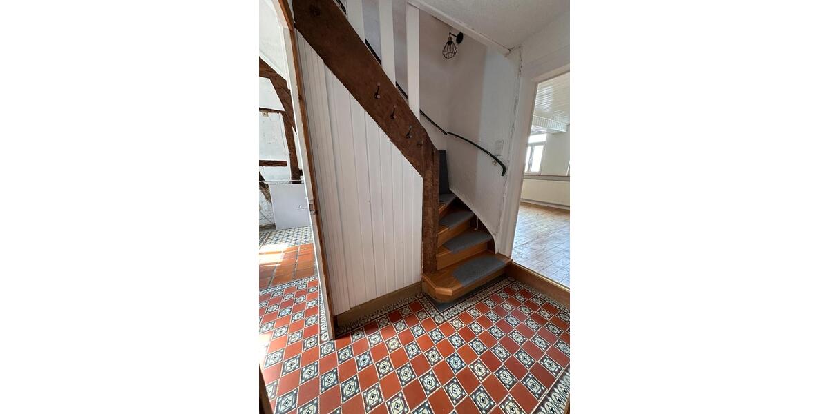 Etagenwohnung Gießen Wieseck - 4 Zimmer, 104 m&sup2;, 930&euro; | Angebot:26624525