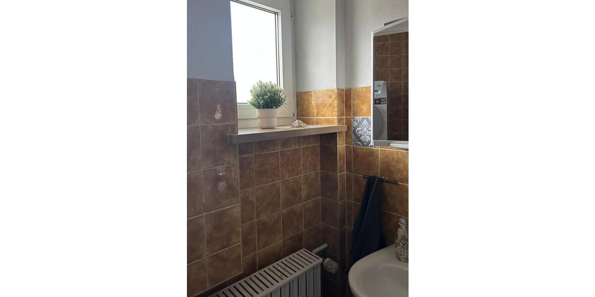 Erdgeschoßwohnung Hof Altstadt - 3 Zimmer, 87 m&sup2;, 560&euro; | Angebot:24860776