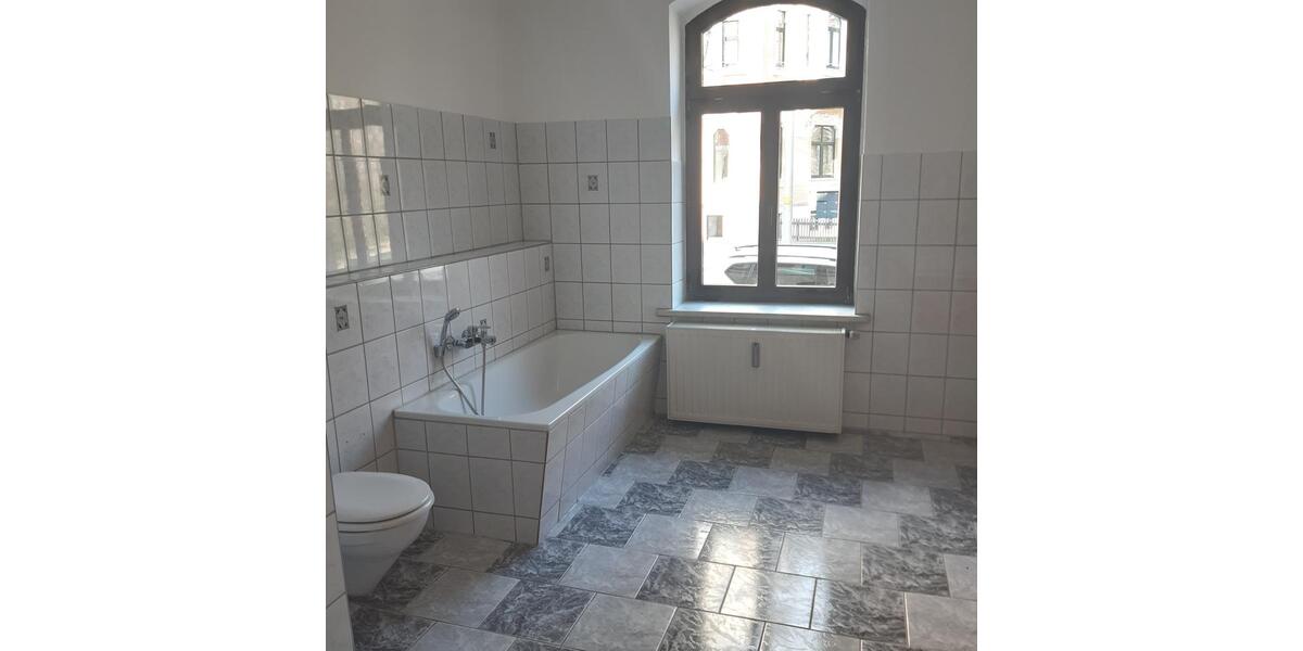 Erdgeschoßwohnung Plauen Bahnhofsvorstadt - 4 Zimmer, 110 m&sup2;, 605&euro; | Angebot:26533102