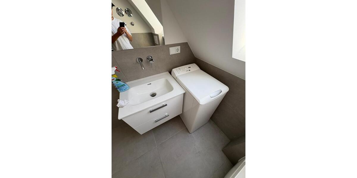 WG-Zimmer in 2er WG, Dachgeschoss, modern 1 zimmer