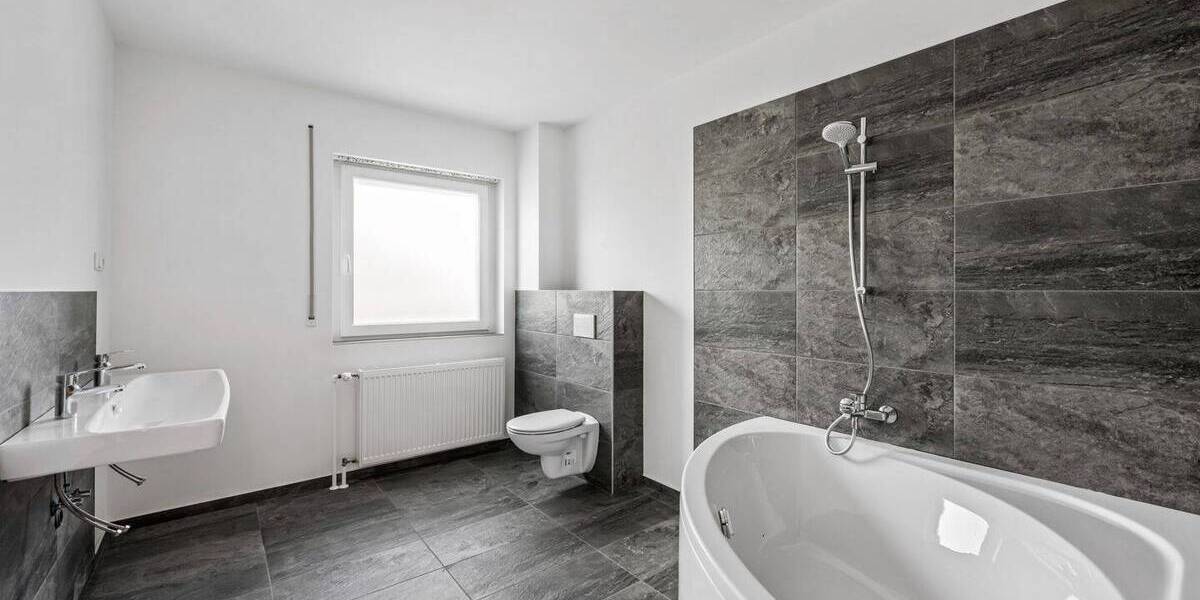 Mehrfamilienhaus, Wohnhaus Baumholder - 4 Zimmer, 122 m&sup2;, 1.009&euro; | Angebot:25777648