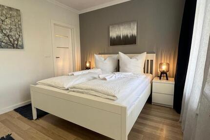 Wohnen auf Zeit Gera - 3 Zimmer, 130 m&sup2;, 100&euro; | Angebot:26227069