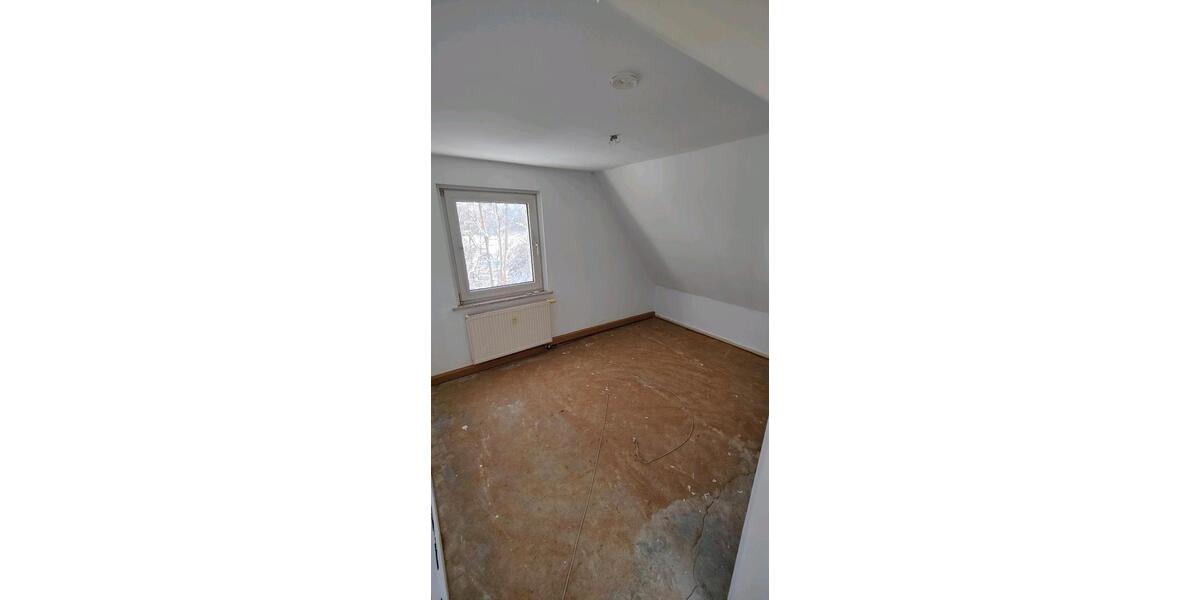 Dachgeschoßwohnung Bad Sachsa - 6 Zimmer, 90 m&sup2;, 500&euro; | Angebot:24469347