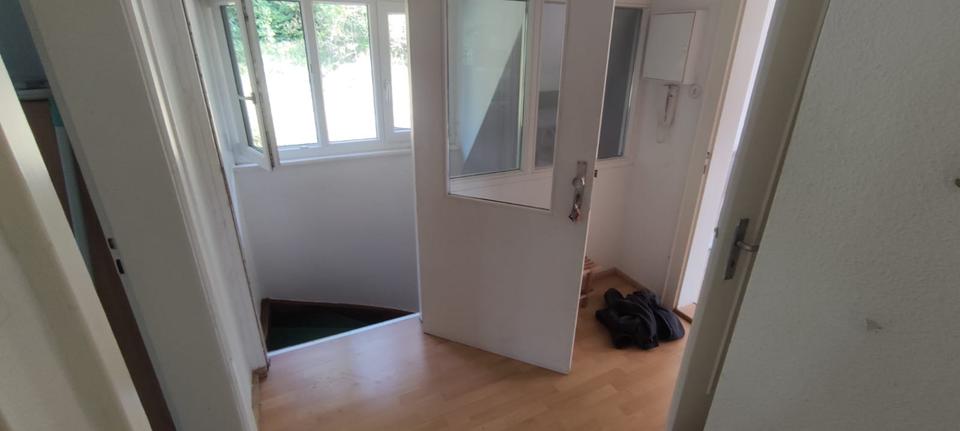 Dachgeschoßwohnung Rödental - 2 Zimmer, 45 m&sup2;, 400&euro; | Angebot:24842946