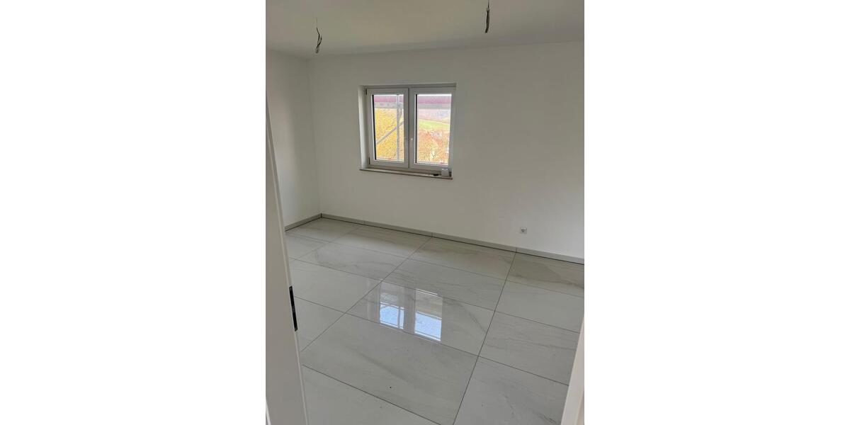 Erdgeschoßwohnung Reichelsheim (Odenwald) - 5 Zimmer, 121 m&sup2;, 1.200&euro; | Angebot:26592084