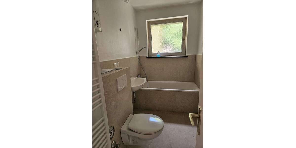 Etagenwohnung Frankfurt am Main Bonames - 4 Zimmer, 69 m&sup2;, 1.000&euro; | Angebot:26958101