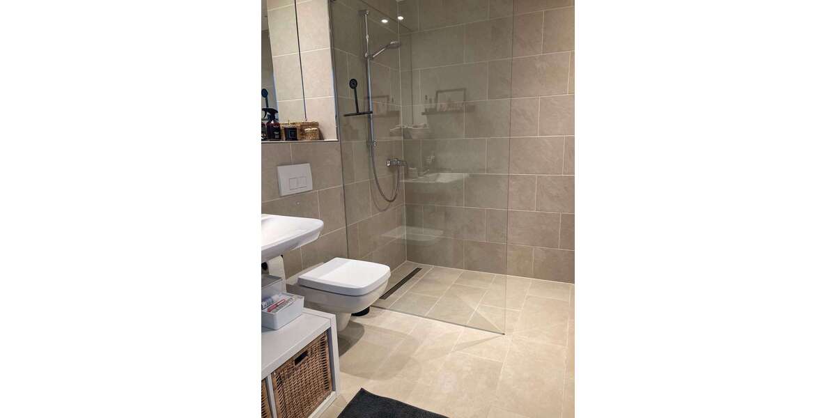 Etagenwohnung Köln Zollstock - 2 Zimmer, 72 m&sup2;, 1.296&euro; | Angebot:27263416