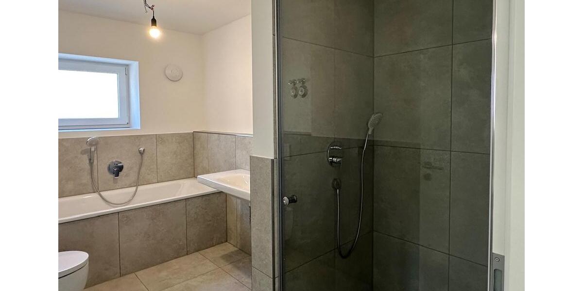 Etagenwohnung Bühl - 3 Zimmer, 80 m&sup2;, 1.200&euro; | Angebot:25340802