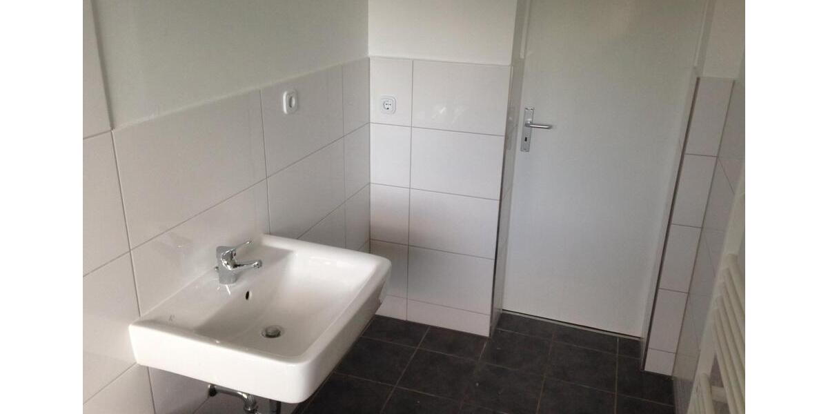 Etagenwohnung Felsberg - 3 Zimmer, 76 m&sup2;, 525&euro; | Angebot:25981873