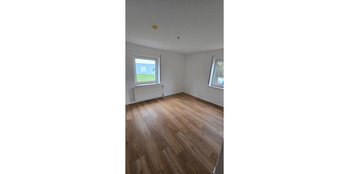 Erdgeschoßwohnung Schwalmstadt - 4 Zimmer, 95 m&sup2;, 750&euro; | Angebot:24362229
