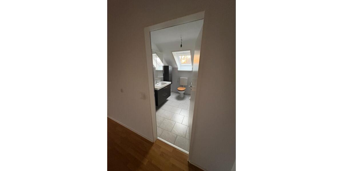 Terrassenwohnung Solingen Mitte - 3 Zimmer, 98 m&sup2;, 1.530&euro; | Angebot:24693757