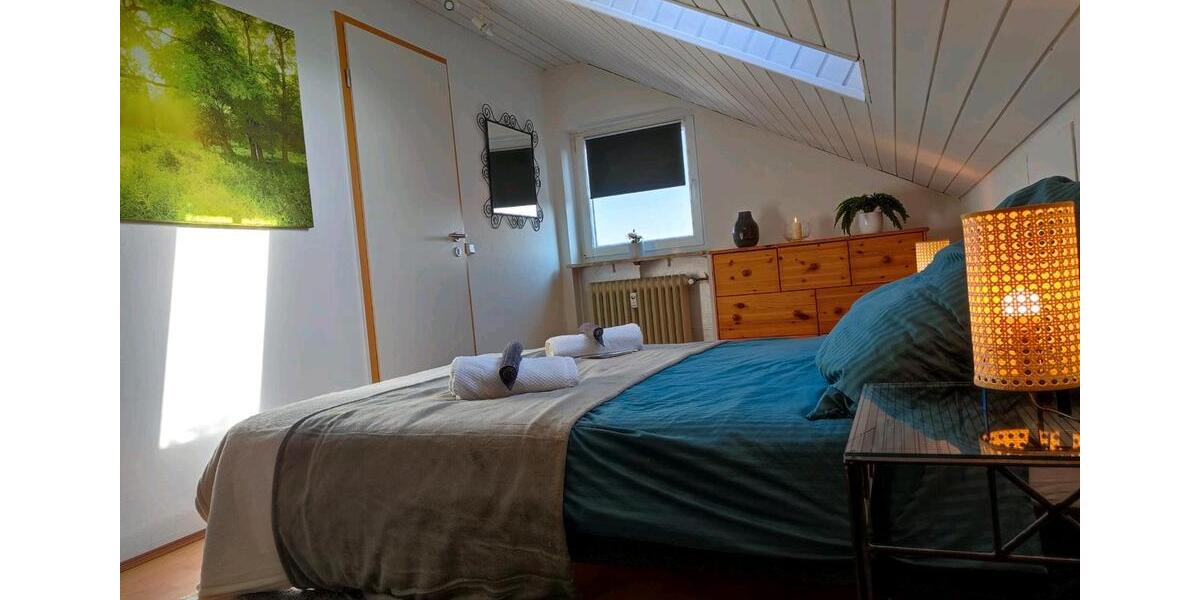 Dachgeschoßwohnung Schwieberdingen - 2.5 Zimmer, 55 m&sup2;, 1.260&euro; | Angebot:25025836