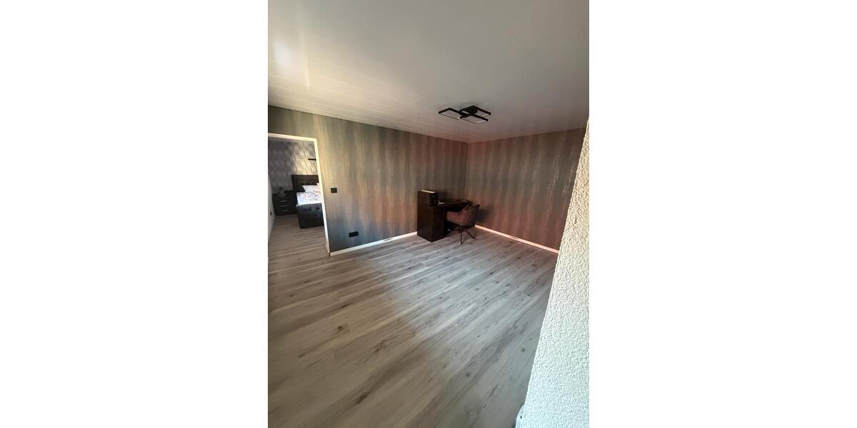 Etagenwohnung Kindelbrück - 4 Zimmer, 100 m&sup2;, 850&euro; | Angebot:26669566