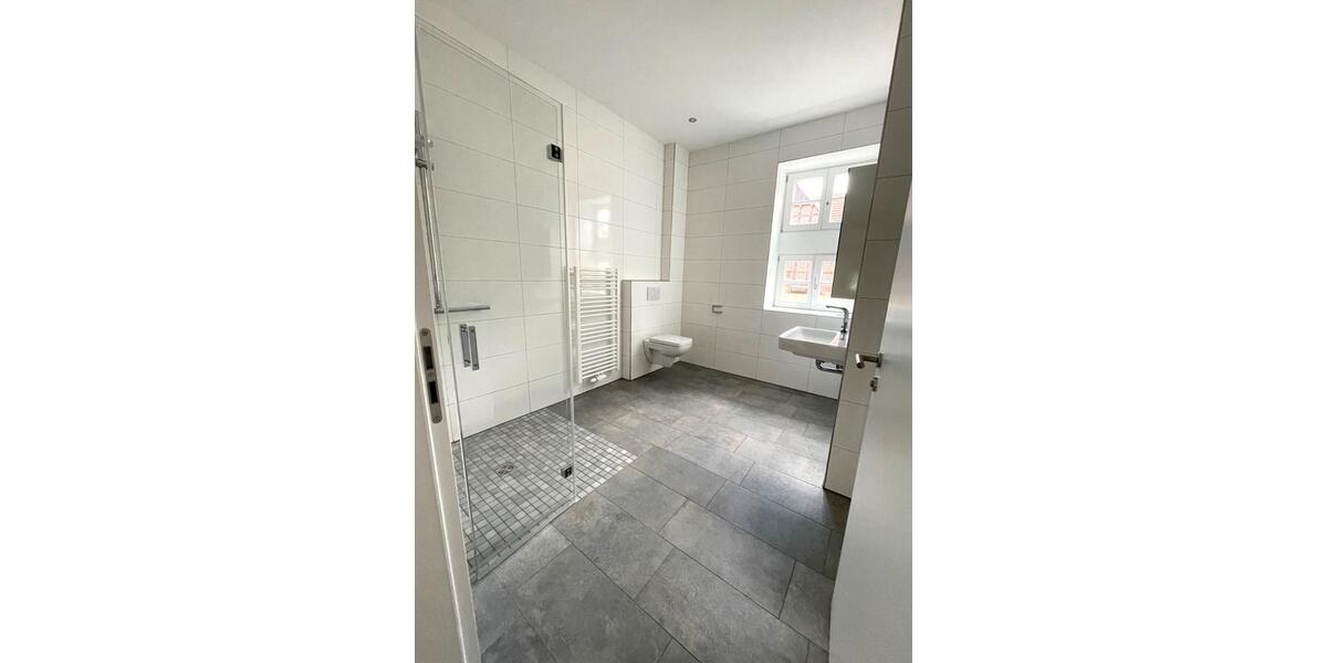 Erdgeschoßwohnung Menslage - 4 Zimmer, 130 m&sup2;, 1.350&euro; | Angebot:26004705