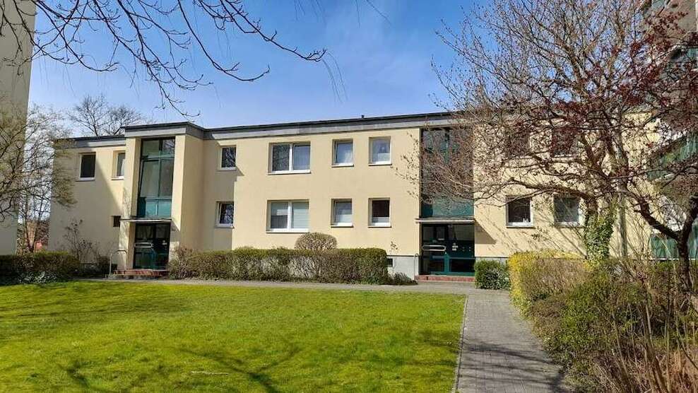 Wohnung zum Mieten in Kiel 858 € 78.06 m²