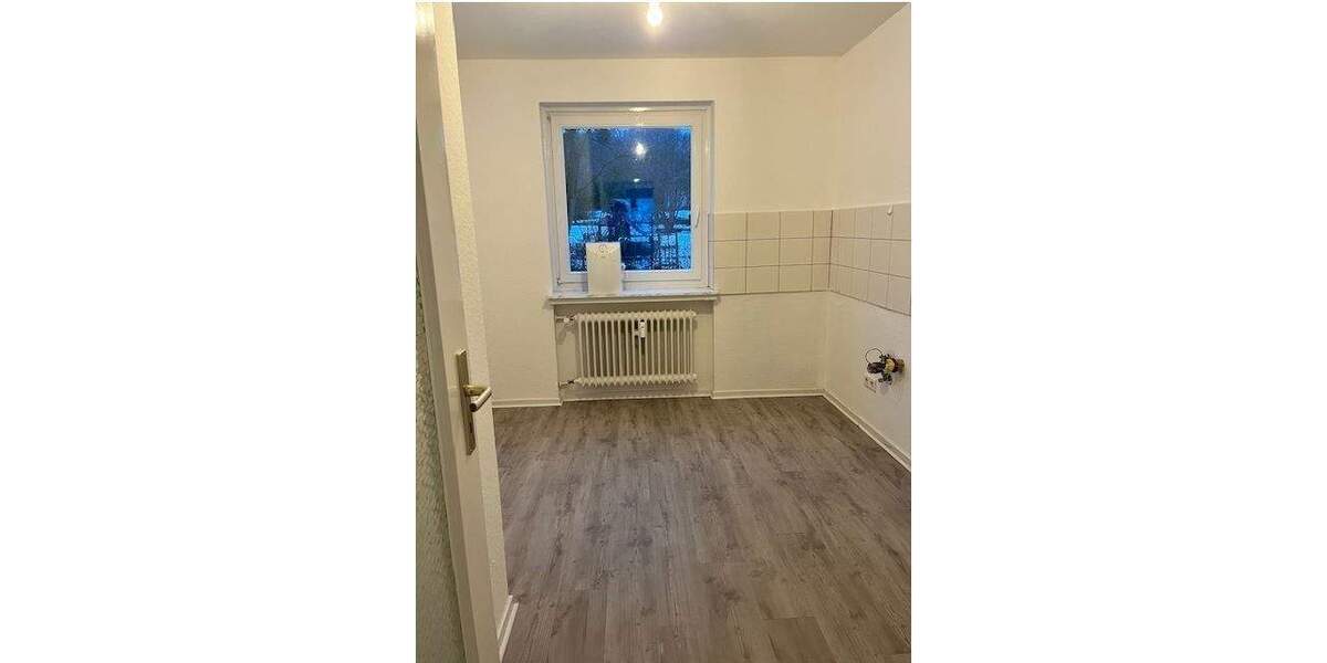 Etagenwohnung Baunatal Altenbauna - 3 Zimmer, 74 m&sup2;, 590&euro; | Angebot:25070533