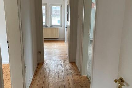 Wohnung Detmold Hiddesen - 4 Zimmer, 70 m&sup2;, 875&euro; | Angebot:26042255