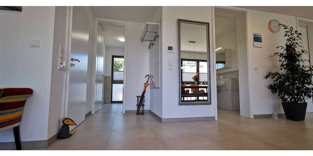 Etagenwohnung Überlingen Überlingen - 3 Zimmer, 102 m&sup2;, 3.000&euro; | Angebot:25689383