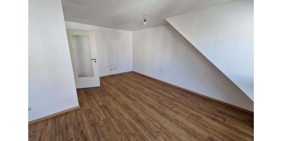 Dachgeschoßwohnung Pfullendorf - 1 Zimmer, 32 m&sup2;, 625&euro; | Angebot:25718986