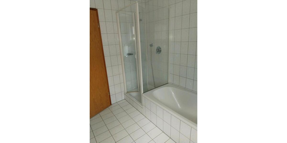 Etagenwohnung Freihung - 4 Zimmer, 90 m&sup2;, 700&euro; | Angebot:26089265