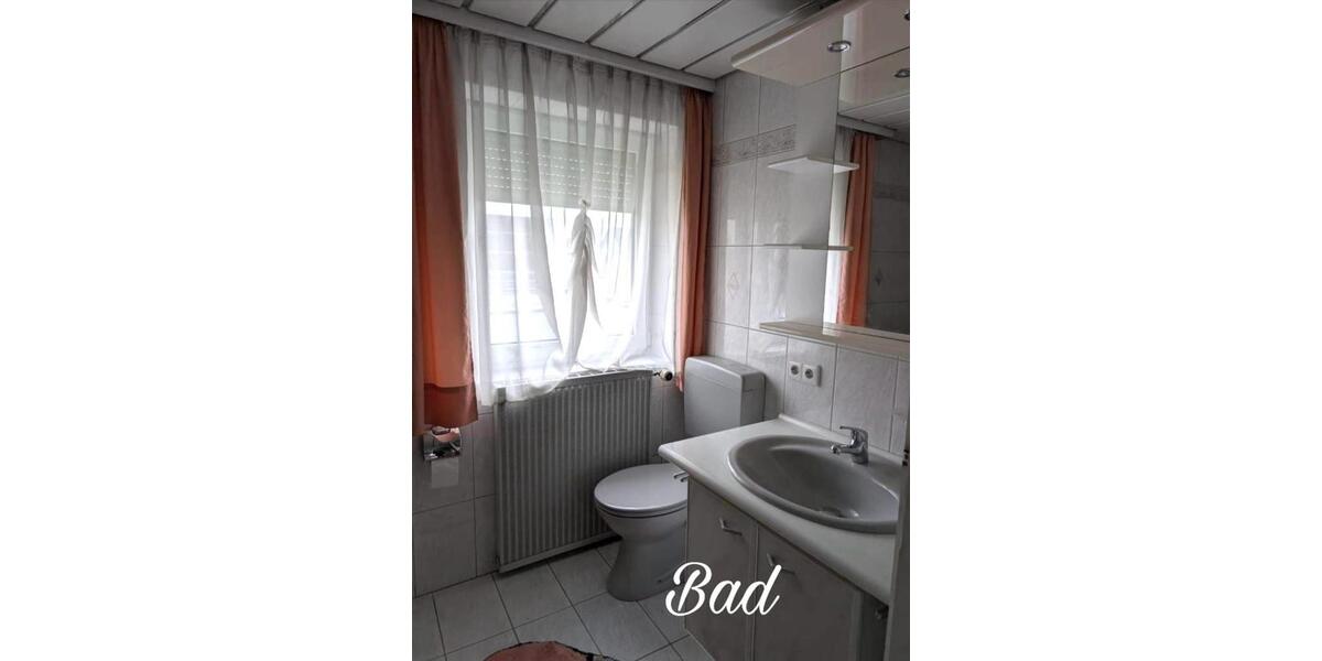 Einfamilienhaus mit Garten in ruhiger Lage zu vermieten 6 zimmer