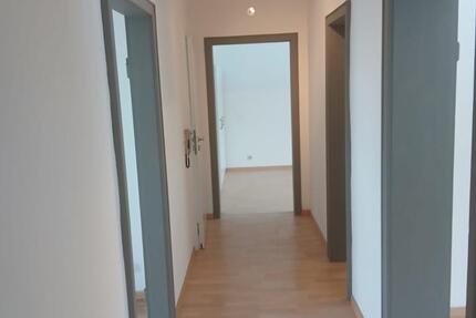 Wohnung Neunkirchen - 3 Zimmer, 70 m&sup2;, 500&euro; | Angebot:25254543