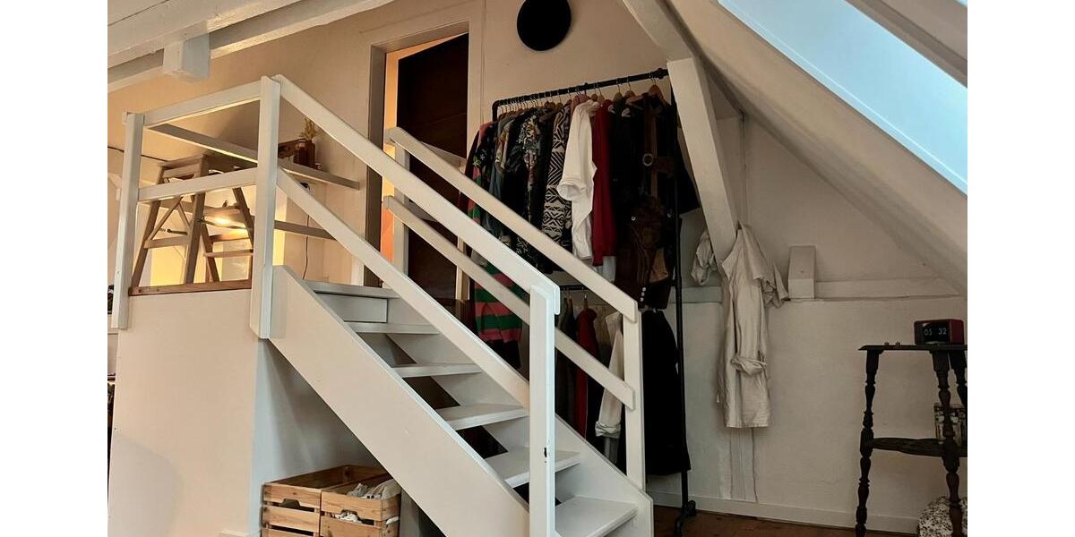 Dachgeschoßwohnung Bad Salzuflen - 4 Zimmer, 80 m&sup2;, 750&euro; | Angebot:25972401