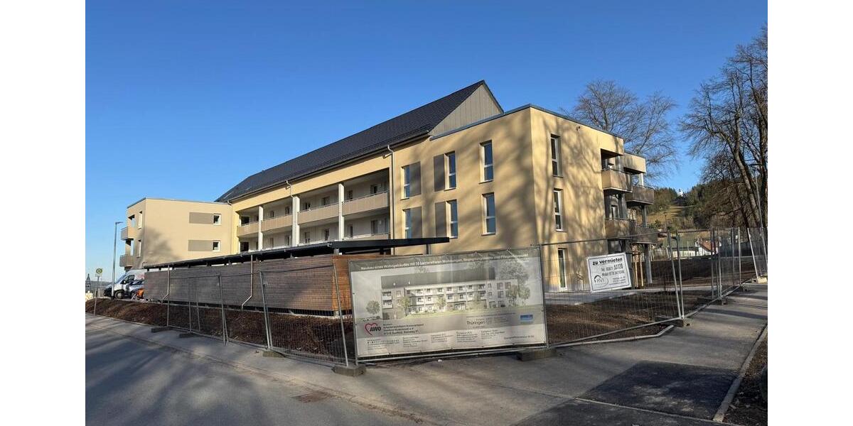 Etagenwohnung Saalfeld (Saale) - 2 Zimmer, 60 m&sup2;, 324&euro; | Angebot:25852275