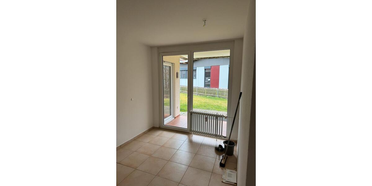 Erdgeschoßwohnung Salem - 3.5 Zimmer, 75 m&sup2;, 975&euro; | Angebot:25639882