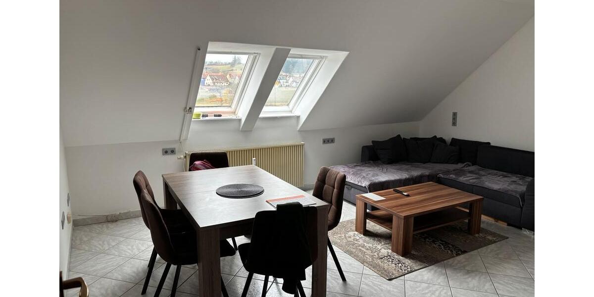 Dachgeschoßwohnung Spalt - 3 Zimmer, 80 m&sup2;, 700&euro; | Angebot:26398511