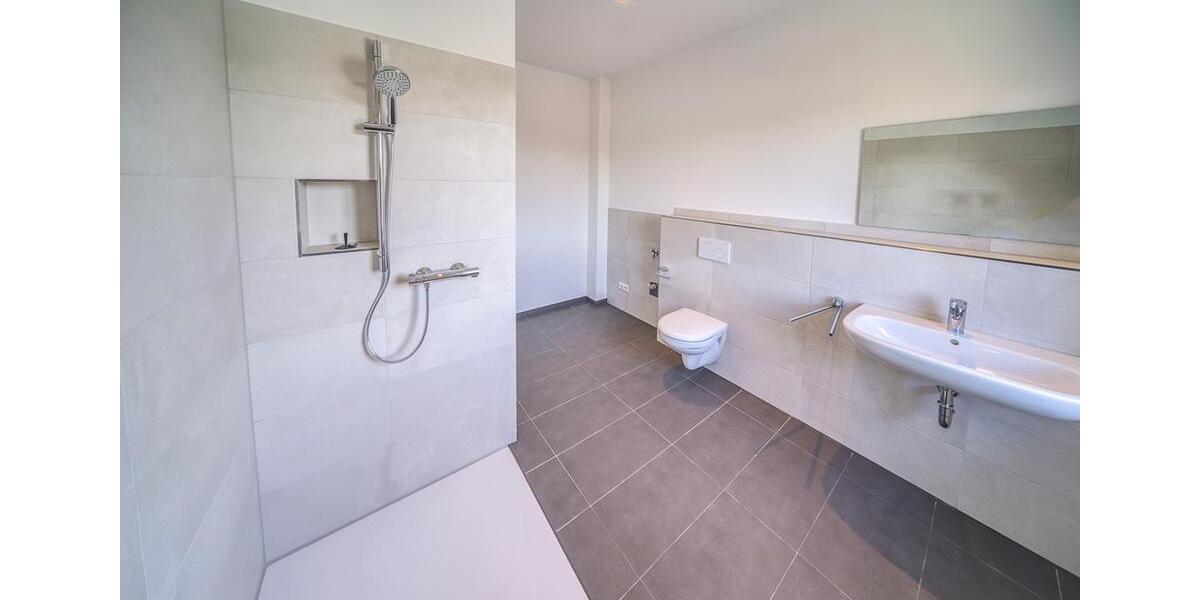 Dachgeschoßwohnung Agathenburg - 5 Zimmer, 122 m&sup2;, 1.595&euro; | Angebot:26379902