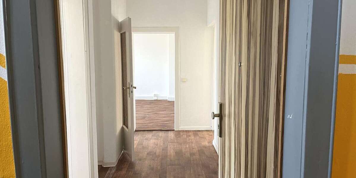 Etagenwohnung Groß Schacksdorf - 2 Zimmer, 59 m&sup2;, 289&euro; | Angebot:26019057