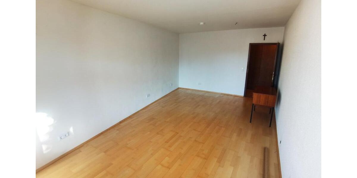 Etagenwohnung Johannesberg - 3 Zimmer, 84 m&sup2;, 740&euro; | Angebot:24742141