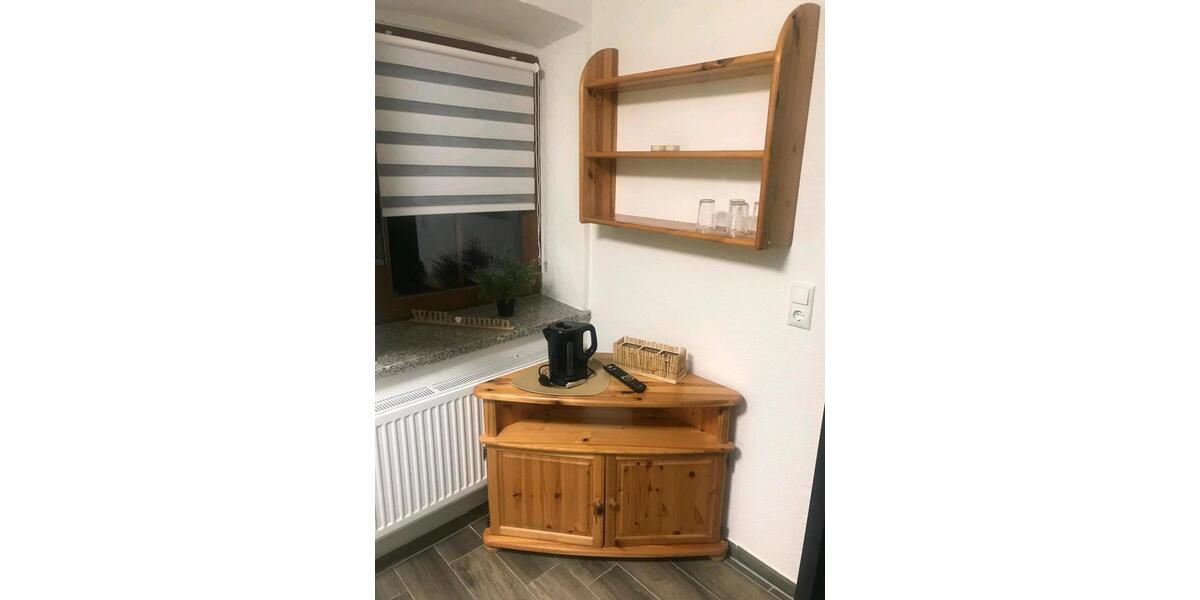 Wohnen auf Zeit Floß - 1 Zimmer, 20 m&sup2;, 165&euro; | Angebot:25921050