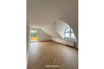 Traumhafte Dachgeschosswohnung in 59174 Kamen – Stilvoll, Lichtdurchflutet und Perfekt gelegen zimmer