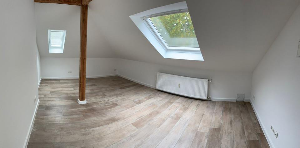 Schöne 2-Zimmer Dachgeschosswohnung in Hanau-Großauheim zimmer