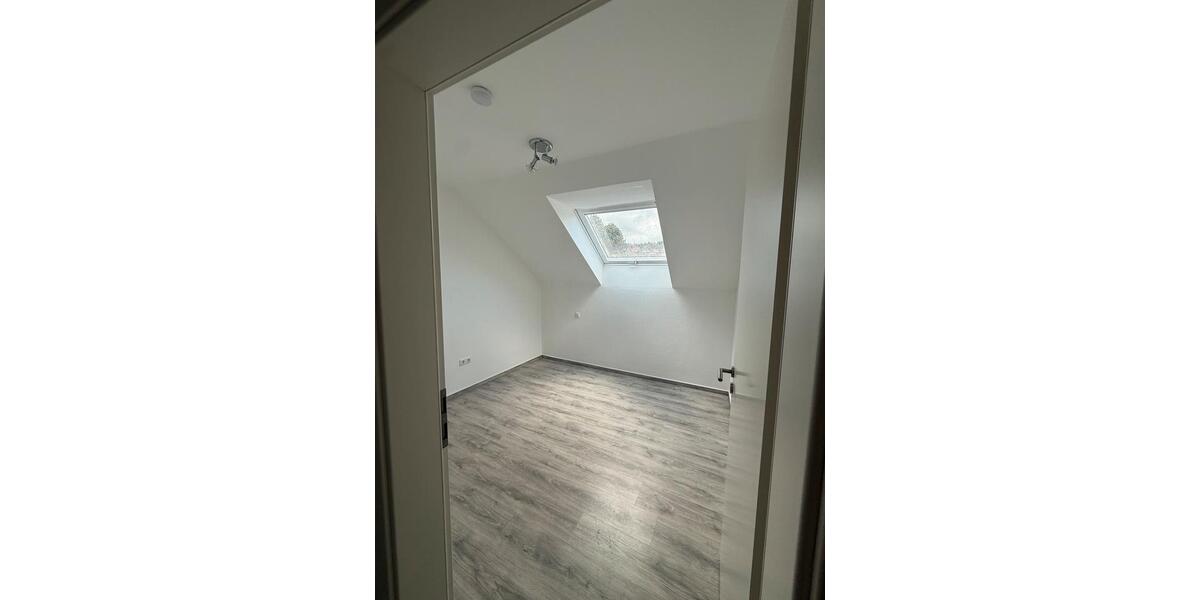 Etagenwohnung Großalmerode - 4 Zimmer, 122 m&sup2;, 1.100&euro; | Angebot:25650710