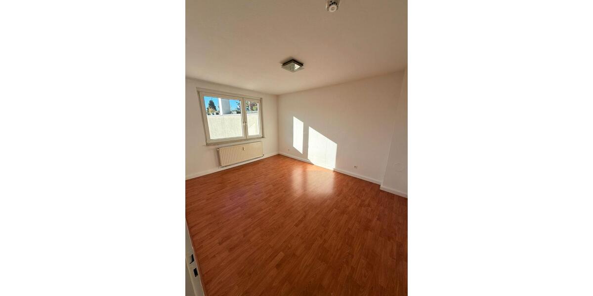 Etagenwohnung Krefeld Benrad - 2 Zimmer, 59 m&sup2;, 690&euro; | Angebot:26462844