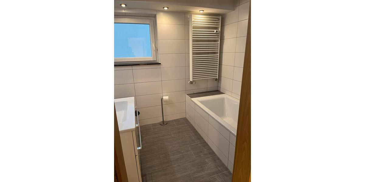 Erdgeschoßwohnung Tübingen - 3 Zimmer, 76 m&sup2;, 1.150&euro; | Angebot:25269536