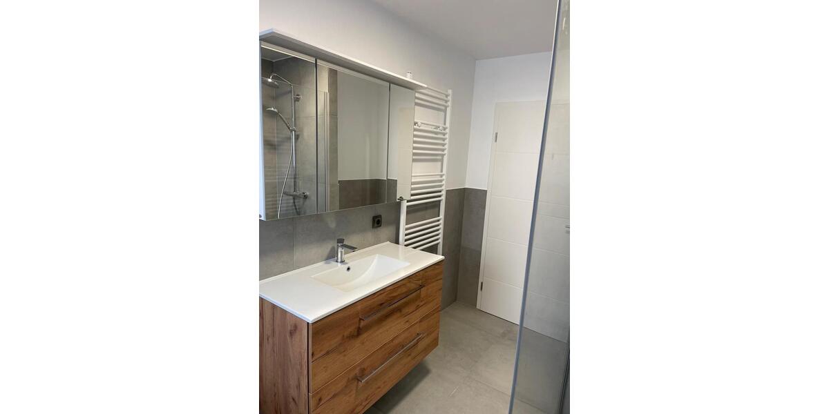 Eppelborn Zentrum Wohnung kompl. saniert ab sofort zu vermieten 4 zimmer