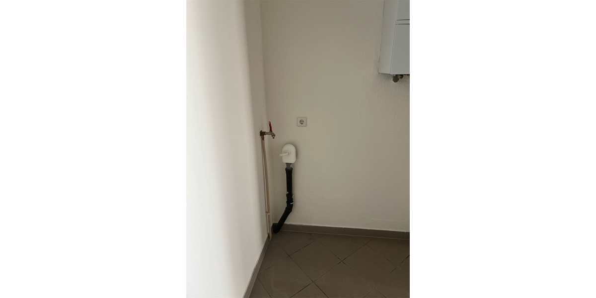 Pieschen: 2-Zimmer-Wohnung mit neuem Design-Vinylbodenbelag und Terrasse - Etagenwohnung Dresden Pieschen-Süd | Angebot:25499958