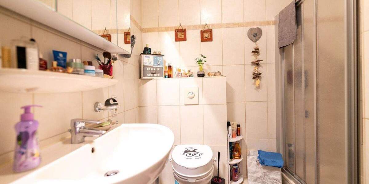 ***** RESERVIERT ***** Charmante 2-Zimmer-Wohnung mit Garage in Issel, Schweich 2 zimmer