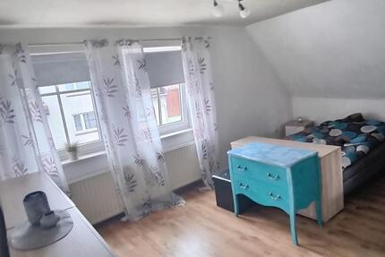 Sehr schöne 2 Zimmer Wohnung zimmer