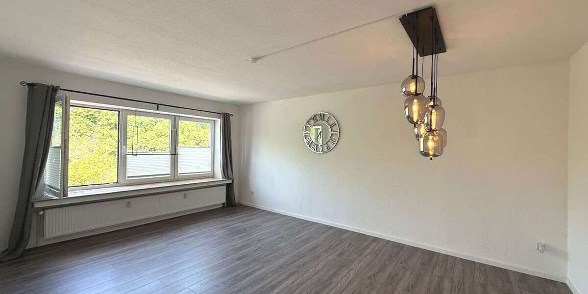 Etagenwohnung Brake Kirchhammelwarden - 2 Zimmer, 65 m&sup2;, 425&euro; | Angebot:27009051