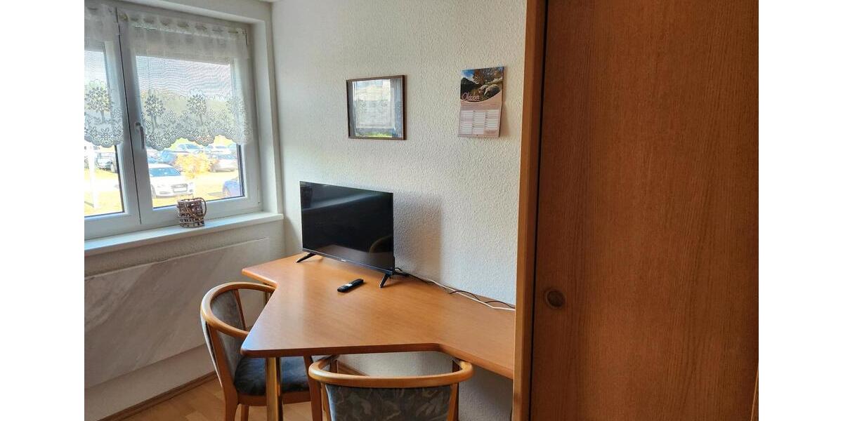 Wohnen auf Zeit Rosenberg - 10 Zimmer, 100 m&sup2;, 25&euro; | Angebot:23082906