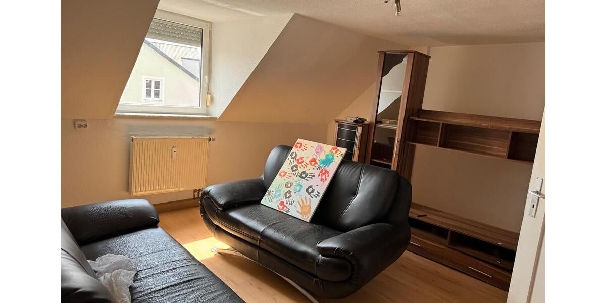 Dachgeschoßwohnung Ergoldsbach Langenhettenbach - 3 Zimmer, 85 m&sup2;, 1.100&euro; | Angebot:26212500