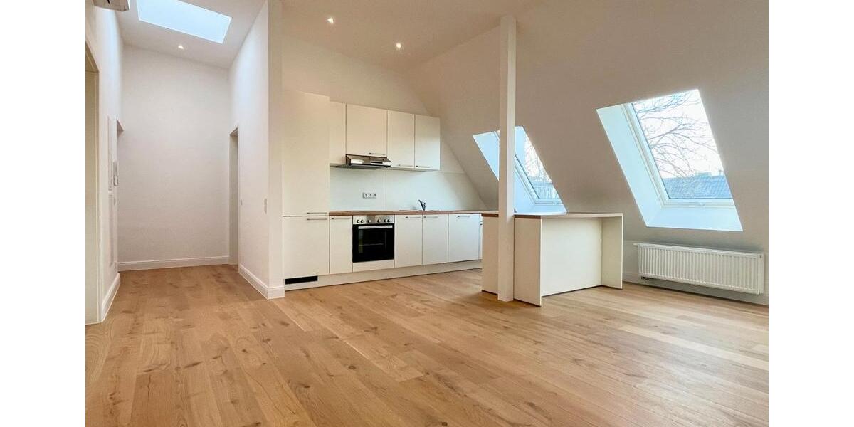 Dachgeschoßwohnung Berlin Treptow-Köpenick - 3 Zimmer, 87 m&sup2;, 1.700&euro; | Angebot:26701136