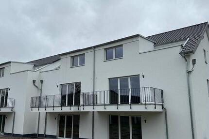 NEUBAU Exklusive 3 Zi. Wohnung m. Fußbodenheizung, Modern 3 zimmer