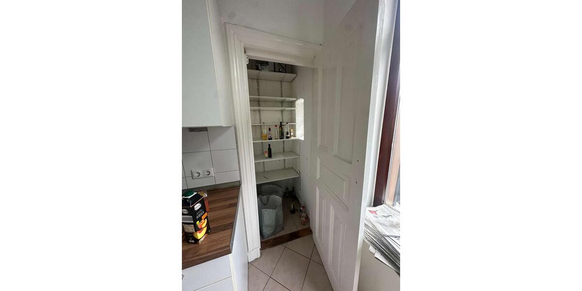 Etagenwohnung Kiel Gaarden-Ost - 3 Zimmer, 110 m&sup2;, 1.050&euro; | Angebot:24874303